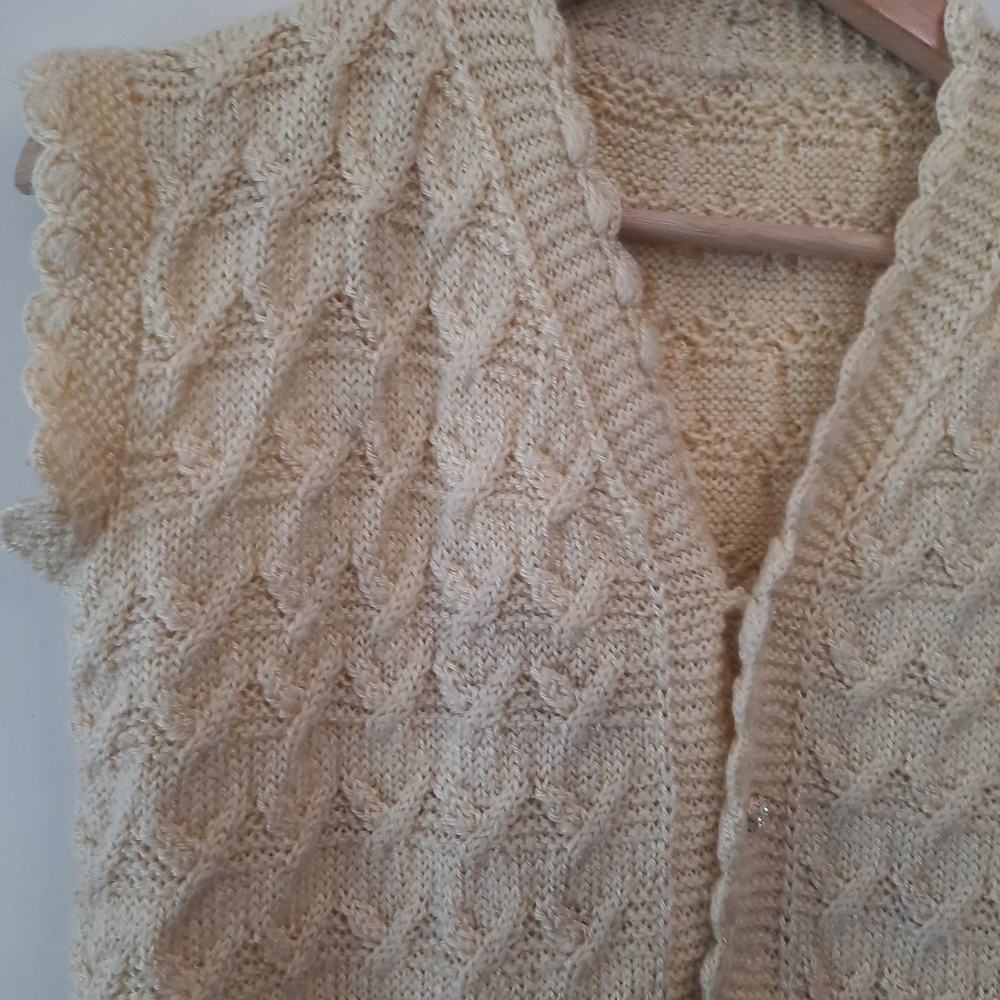 Vintage Cream Cable Knit Crochet Sweater Vest Cottagecore Boho Country - Picture 3 of 11